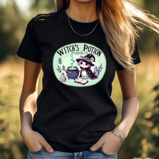 T-Shirt - Witch's Potion With Cute Cat